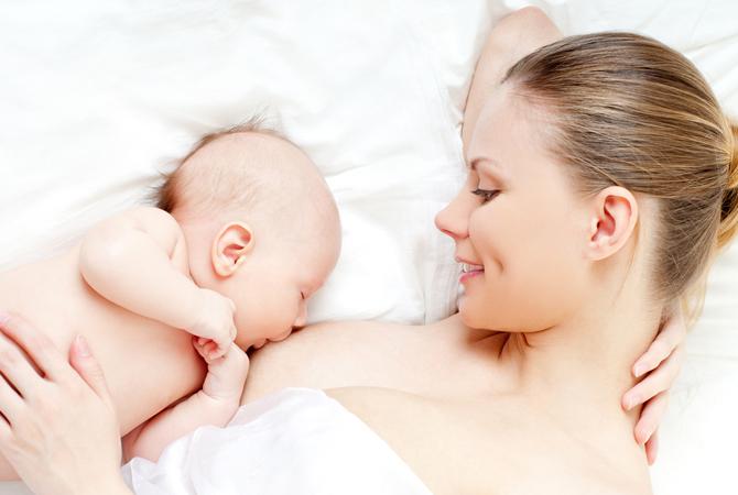 5 Tips Atasi Bayi yang Menolak ASI