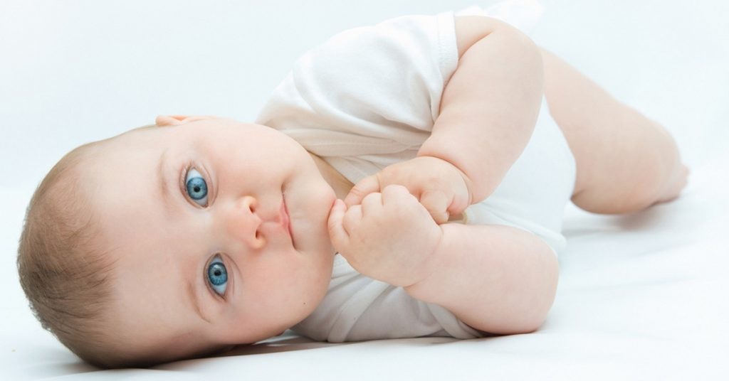 8 Cara Agar Bayi Cepat Gemuk, Aman dan Tetap Sehat!