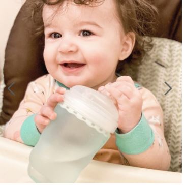 Moms, Perhatikan 5 Hal Ini Saat Membeli Botol Susu Bayi yang Tepat!