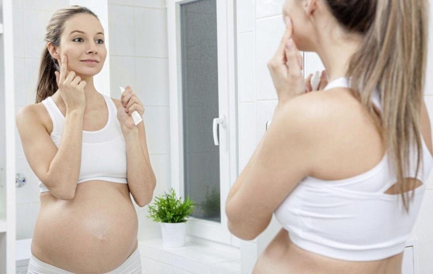 7 Bahan Skincare Berbahaya untuk Ibu Hamil, Apa Saja?