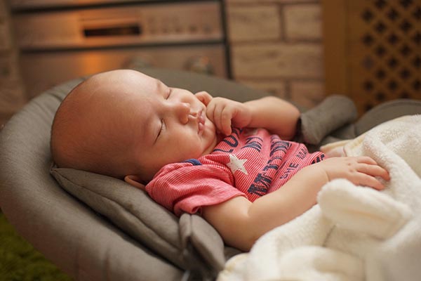 Bayi Tidur di Swinger, Bahayakah?