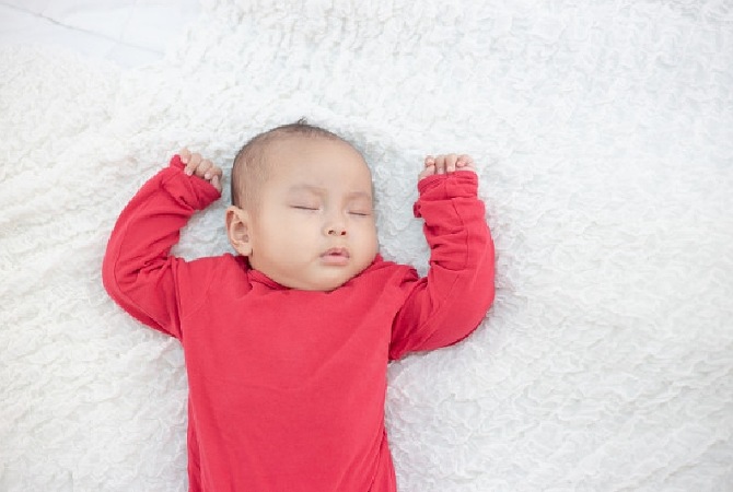 Bayi Tidur Siang Sangat Lama. Wajarkah?