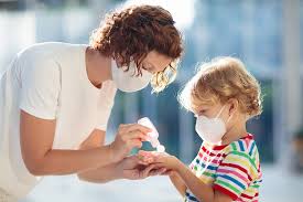 5 Cara Kenali Pemakaian Hand Sanitizer yang Efektif Untuk Anak