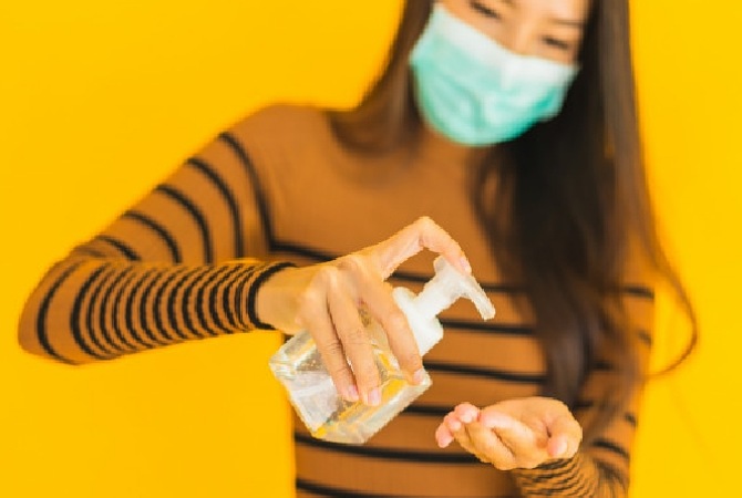 Cegah COVID-19, Ini Anjuran Tepat Memakai Hand Sanitizer