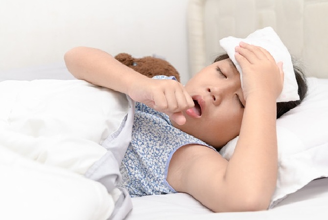 Kelelahan dan Sakit Kepala Menjadi Gejala COVID-19 pada Anak? Simak di Sini
