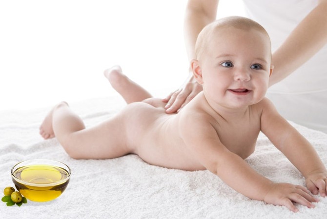Khasiat Minyak Telon untuk Bayi