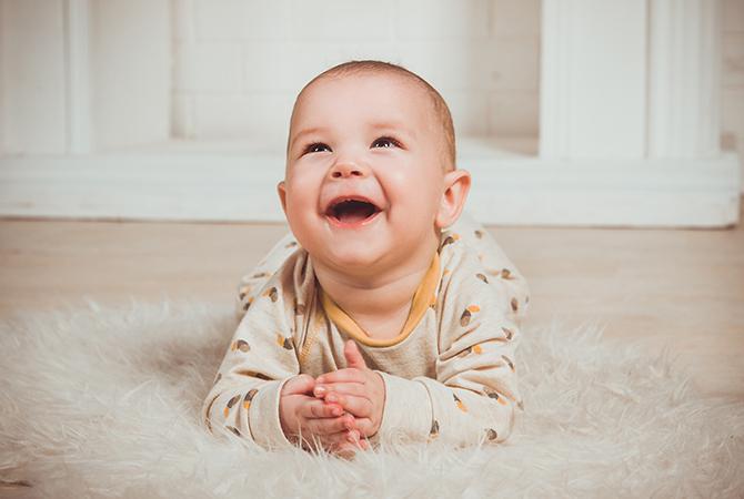Langkah Ampuh Merawat Gigi Bayi agar Tetap Sehat