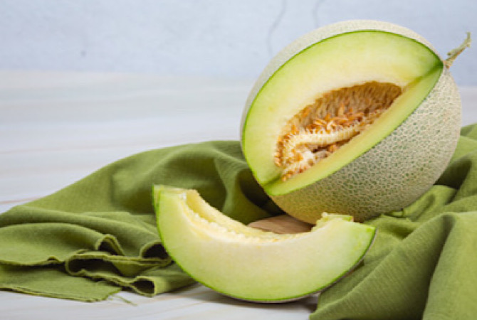 Moms Perlu Tahu, 10 Manfaat Buah Melon untuk Ibu Hamil