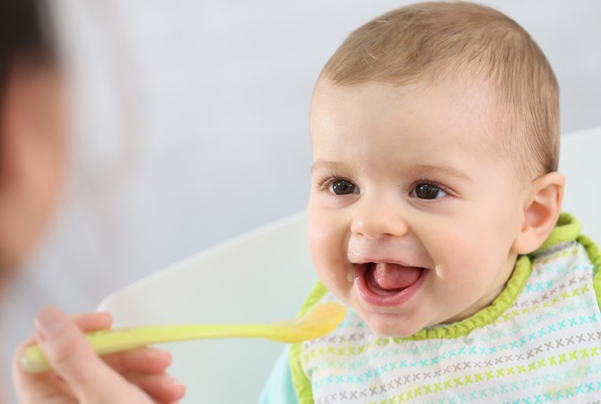 Menu Makanan Bayi 6 Bulan dan Cara Membuatnya