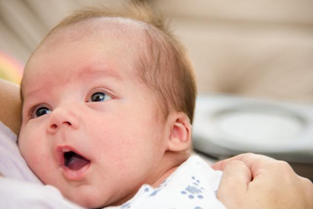 Awas, Ini 6 Penyebab Bibir Bayi Kering
