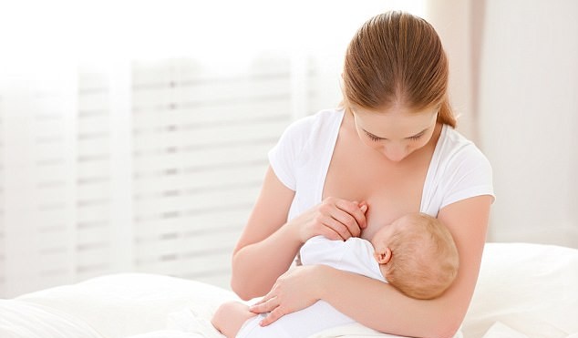 Penyebab dan Cara Mengatasi Bayi Menolak Menyusu