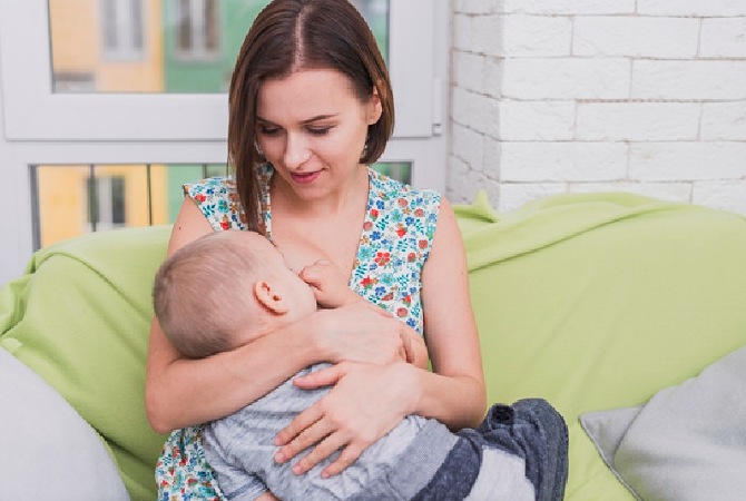 Saluran ASI Moms Tersumbat? Ini 7 Cara Mengatasinya