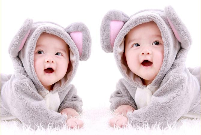 Tips Hamil Anak Kembar Secara Alami dan Medis