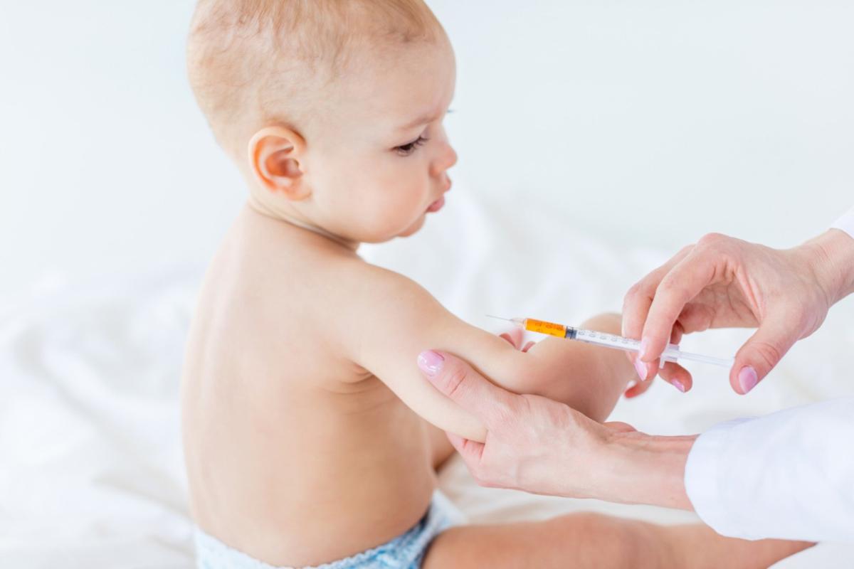 Tahap Imunisasi Bayi  0-12 bulan Ketahui Lebih Rinci, Moms!