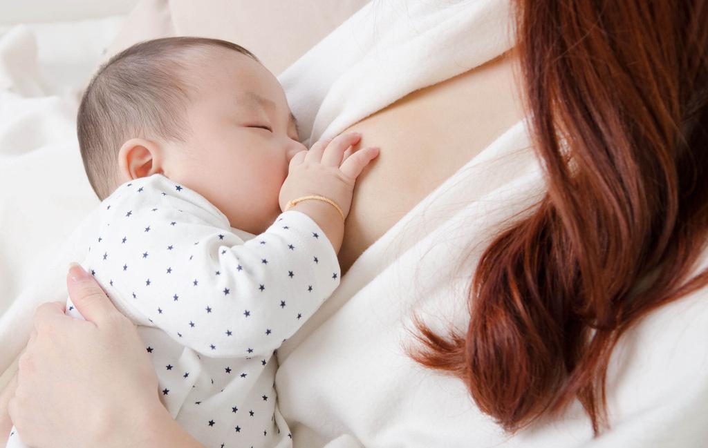 Direct Breastfeeding yang Bermanfaat Bagi Ibu dan Bayi