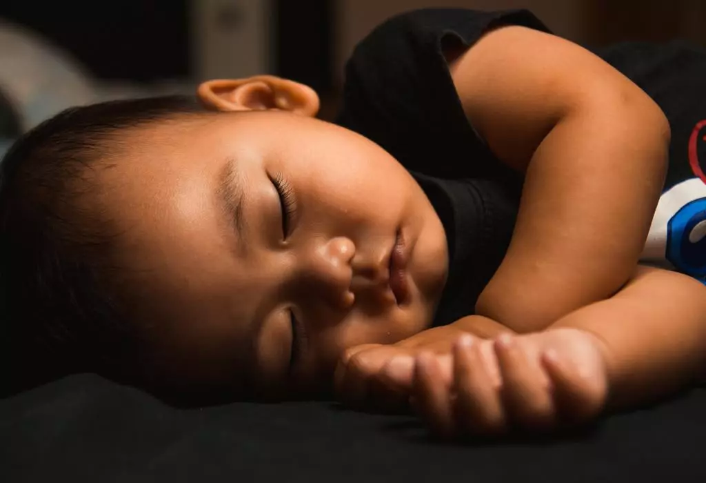 Kenali Penyebab Anak Sering Mengigau Saat Tidur