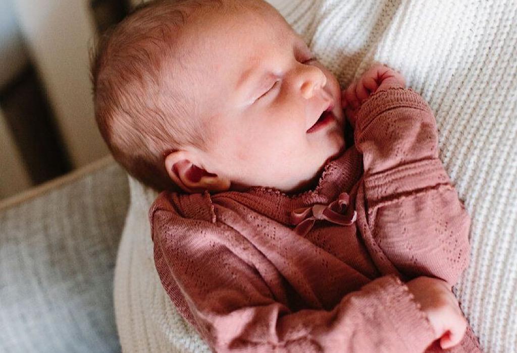 7 Jenis Gendongan Bayi Samping, dan Cara Memilih yang Nyaman