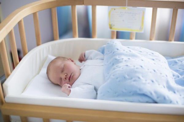 4 Fakta Pola Tidur Bayi Baru Lahir yang Perlu Kamu Ketahui